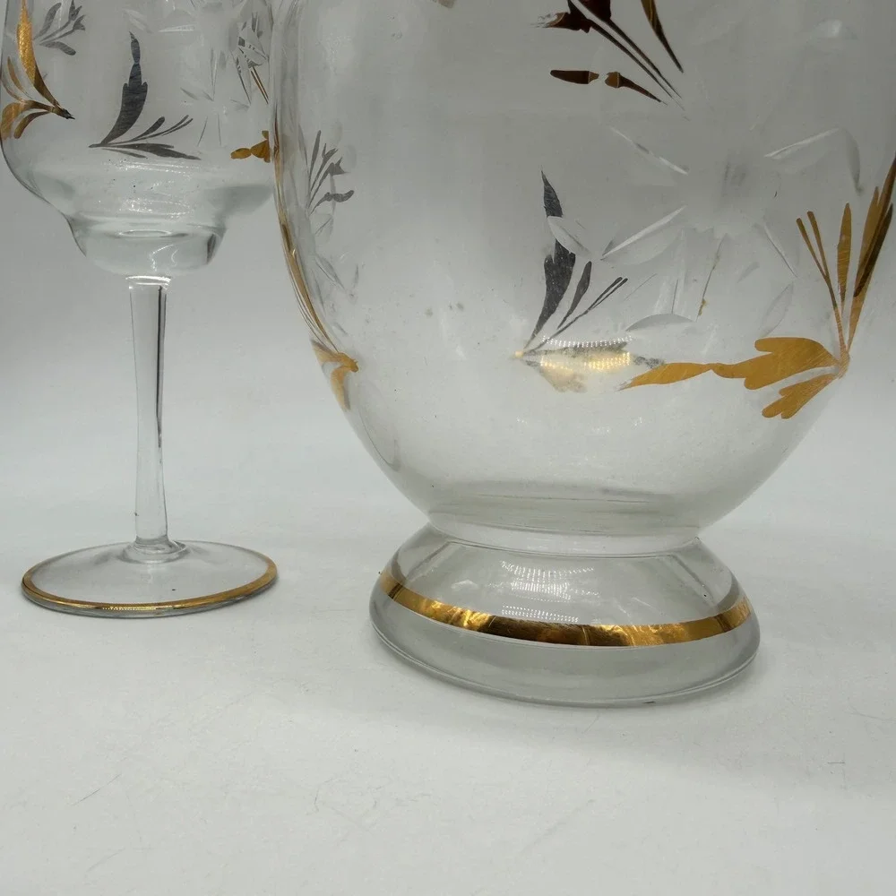 Vintage Etched Glass Decanter and Wine Glass Set Gold Silver‎ Leaf Floral Design